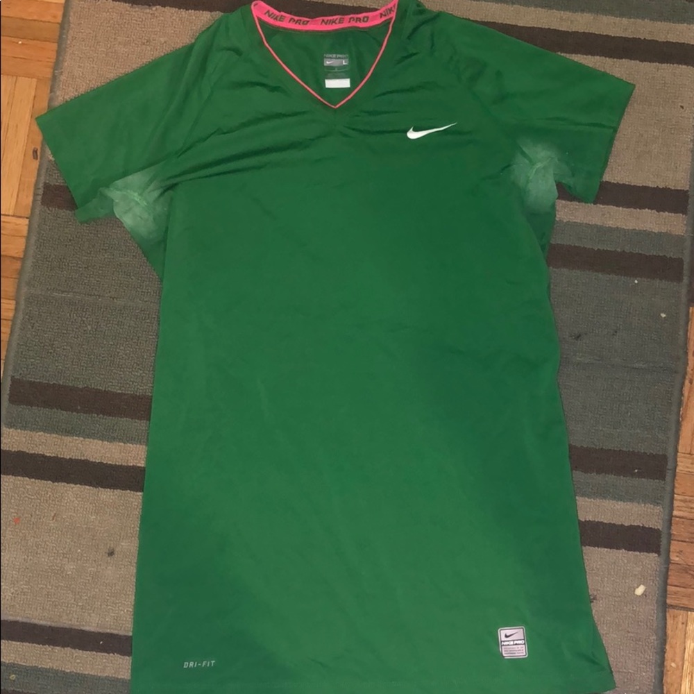 Nike T Shirt Women